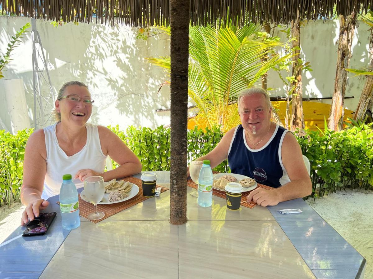 Island Guest Hotel Maamendhoo Kültér fotó
